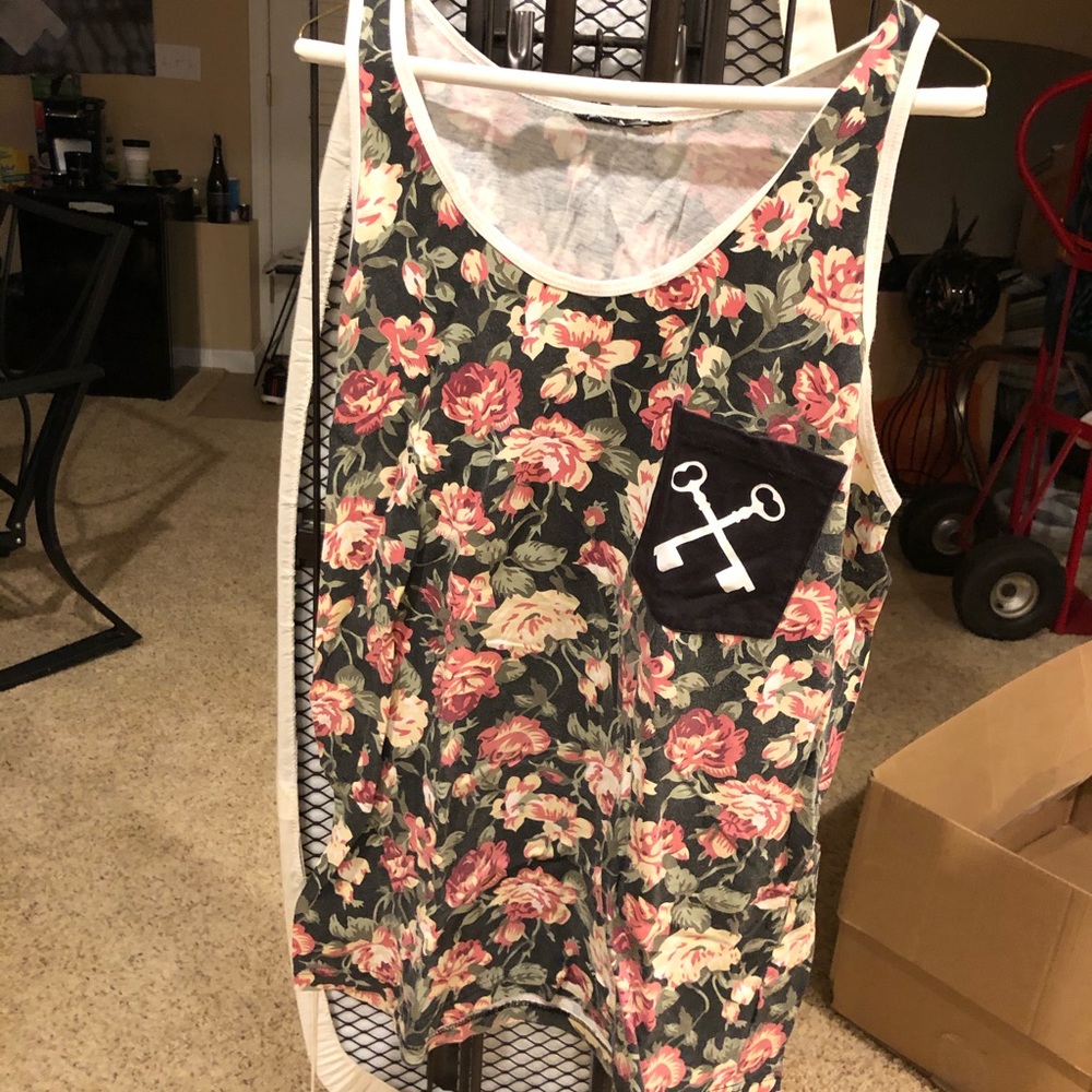 floral tank top